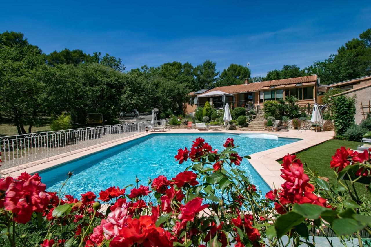 Villa Victoria Greasque ภายนอก รูปภาพ